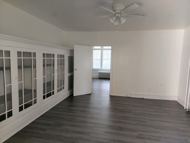 Building Photo - 1406 Schuylkill Ave