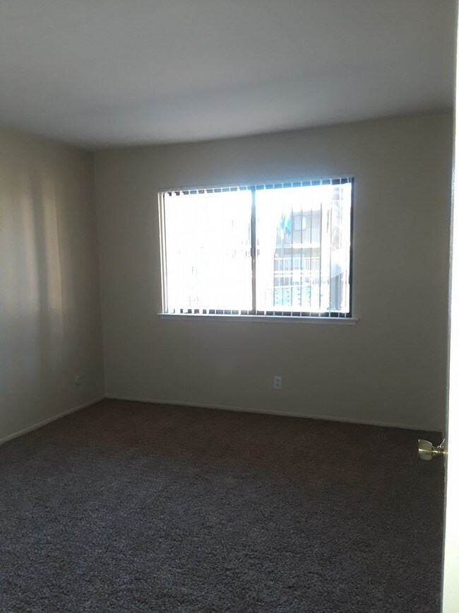 Foto del edificio - 2125 North Ave