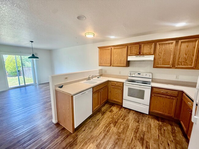 Photo - 1912 Dove Creek Circle Apartment