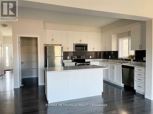 Building Photo - 668 Blair Creek Dr