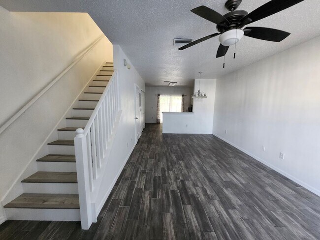 Foto del edificio - 6559 Osprey Lake Cir