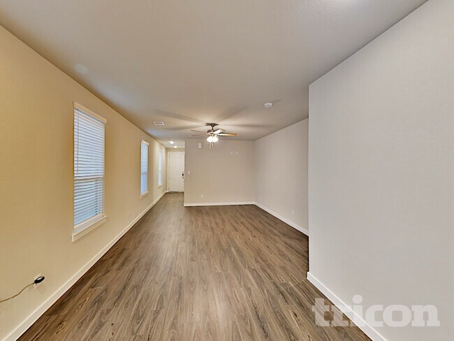 Building Photo - 5163 Klein Orchard Dr