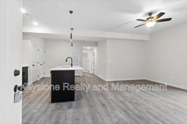 Foto del edificio - 229 C-208 E. Johnson Circle