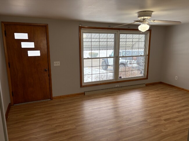 Foto del edificio - 1292-1294 Zwick Ave