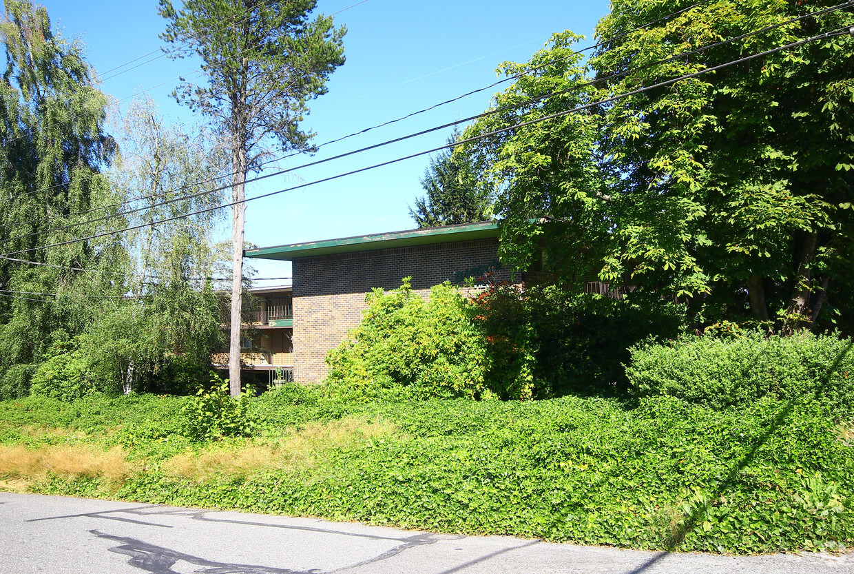 Building Photo - Cascade View Apartments