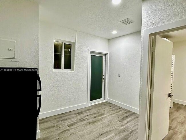 Building Photo - 15420 SW 169th Ln