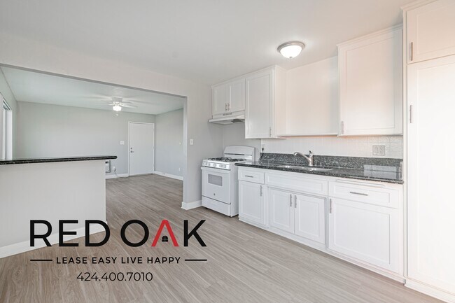 Foto del edificio - 660 S Riverside Ave