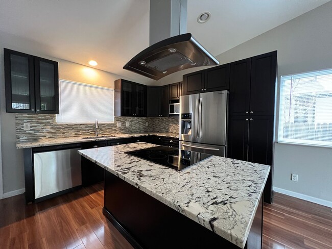 Foto del edificio - Beautiful 3 bed 2 Bath Duplex in Longmont