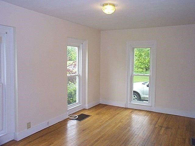 Foto del edificio - 609 Stony Point Rd