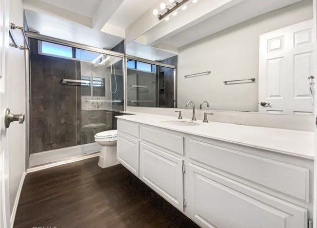 Foto del edificio - 3012 Steeple Chase Dr