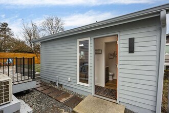 Building Photo - 742 N 90th St