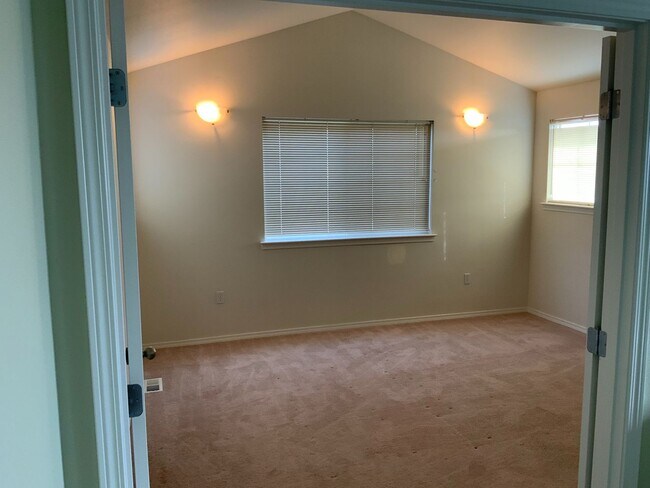 Building Photo - Home for Rent in Ephrata