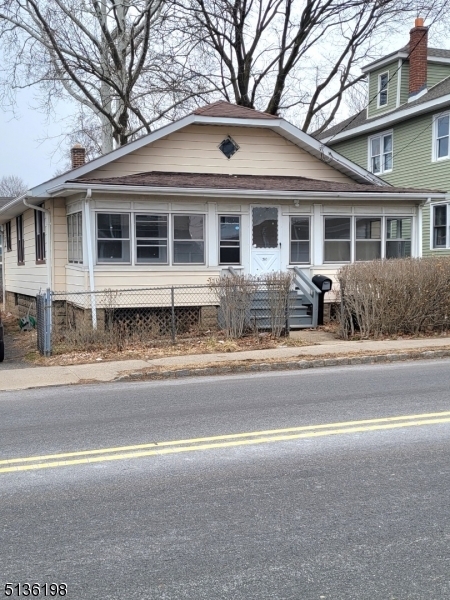 Primary Photo - 260 Martin Luther King Ave