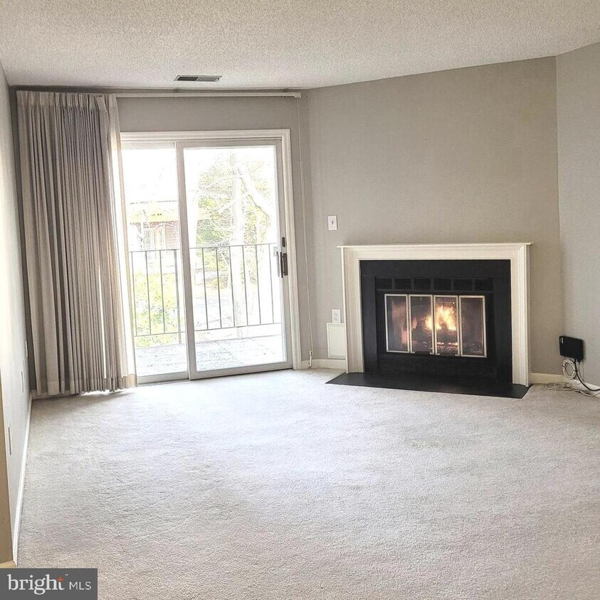 7260 Glen Hollow Ct Unit 60/3, Annandale, VA 22003 Apartment for Rent