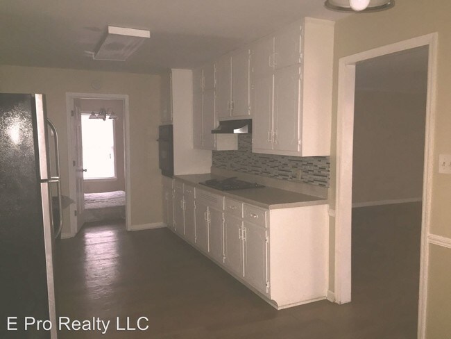 Building Photo - 4 br, 2 bath House - 1025 Mote Rd