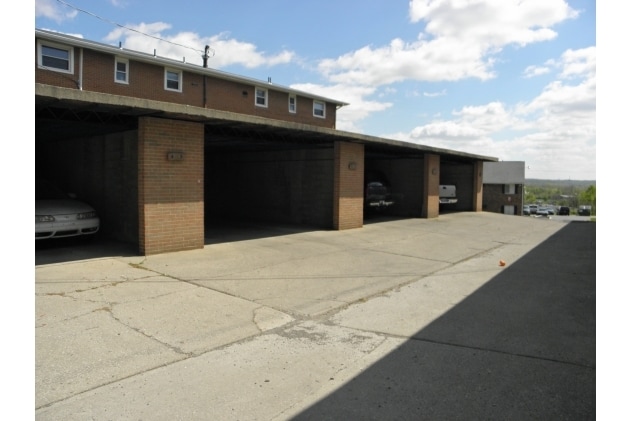Building Photo - Plateau Terrace II