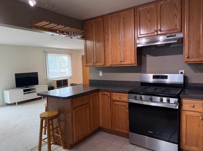 Foto del edificio - 5540 Fairview Ave