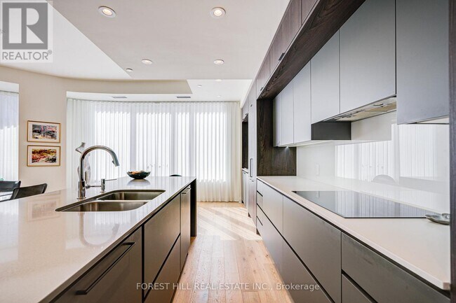 Photo du bâtiment - 151 Avenue Rd