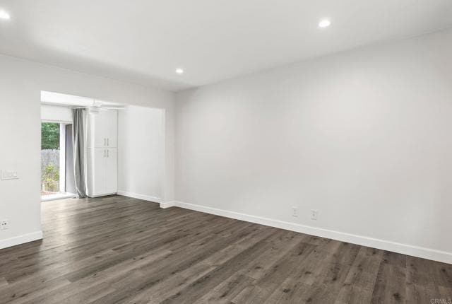 Building Photo - 1305 Caminito Gabaldon