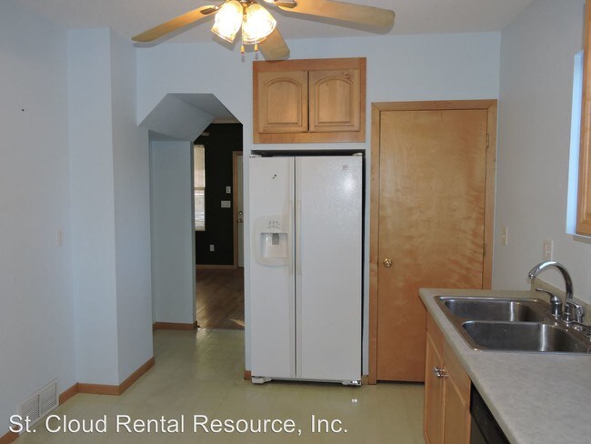 Building Photo - 2 br, 2 bath House - 204 14th Ave. S