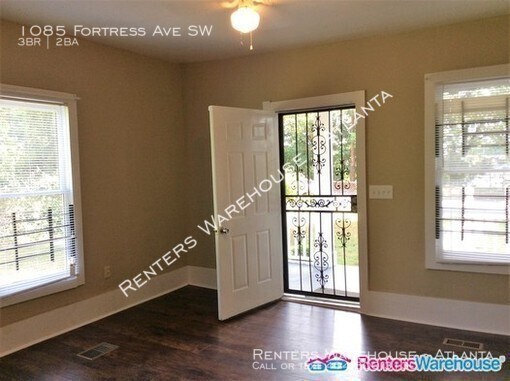 Foto del edificio - Spacious 3 Bedroom bungalow Intown Atlanta!