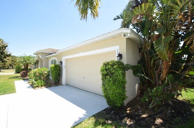 Foto del edificio - 241 Pine Shadow Ln