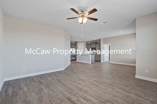 Foto del edificio - New 4/2/2 single story home in Grandbury!