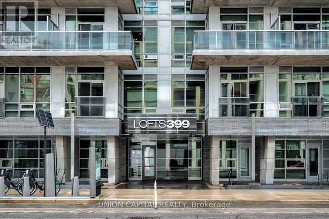 Building Photo - 399 Adelaide St W