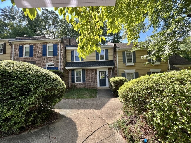 Photo - 112 Scarborough Pl Townhome