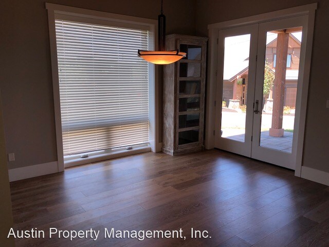 Building Photo - 3 br, 3.5 bath House - 61333 Kindle Rock Loop