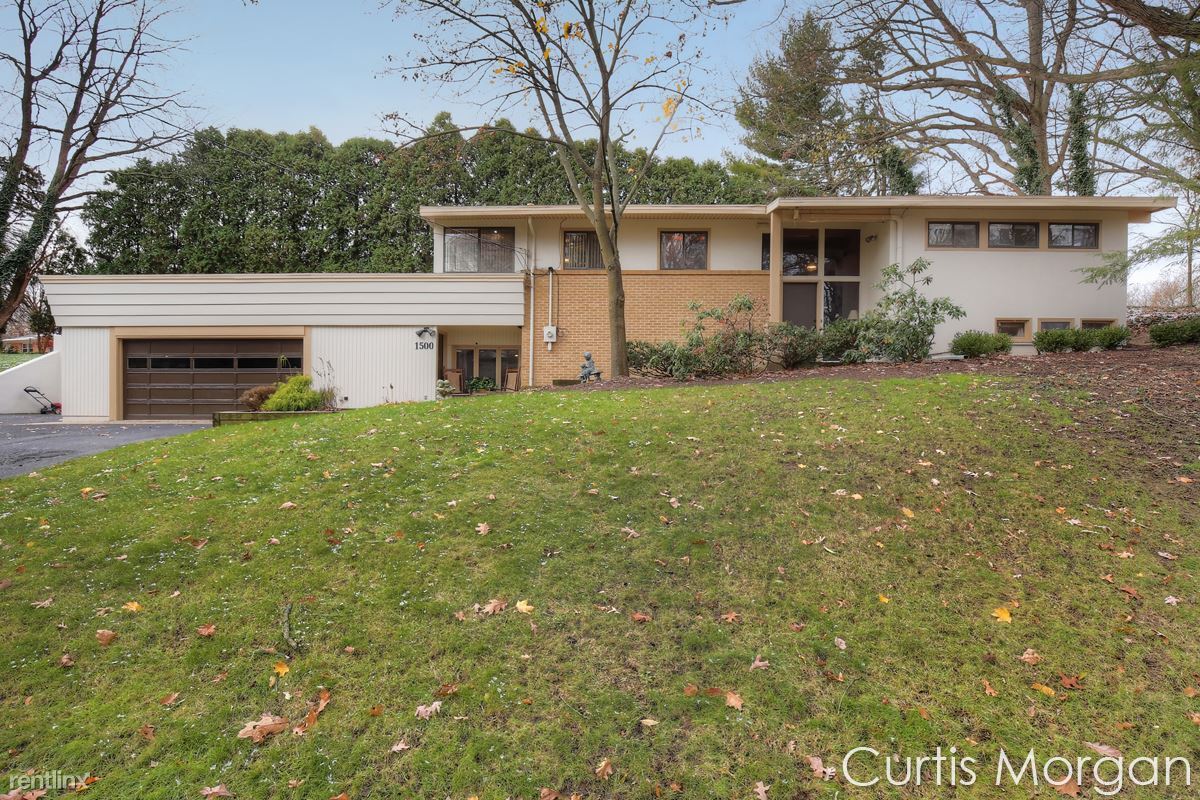 Primary Photo - 4 br, 2.5 bath House - 1500 Blythe Ct NW 1...