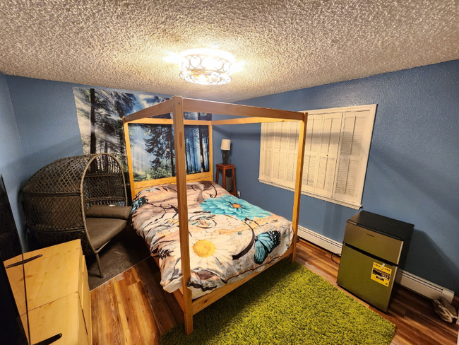 Foto del edificio - 3314 Hiland Dr