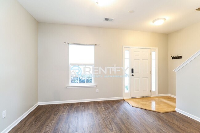 Foto del edificio - 18478 Streamline Ct