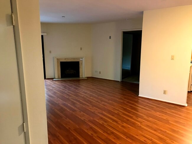 Living room - 1830 N Verdugo Rd