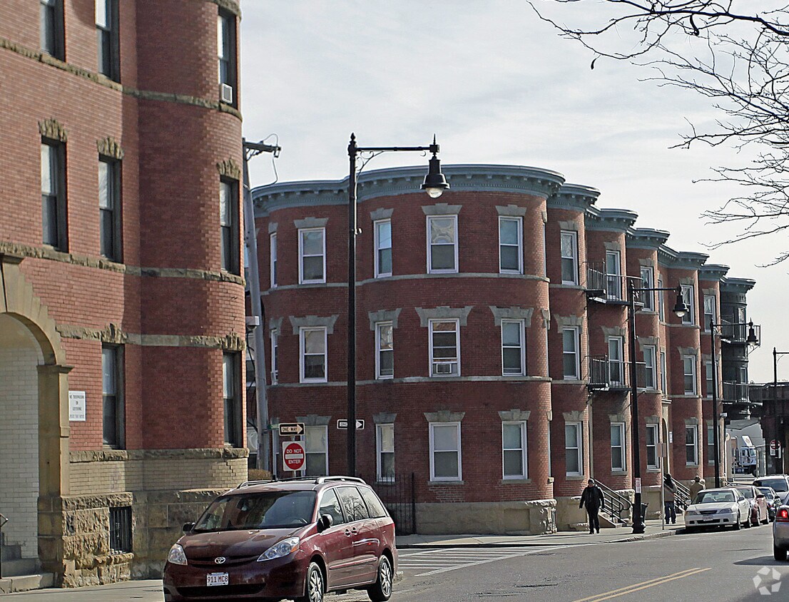 Foto del edificio - Field Corner Granite