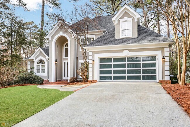 Building Photo - 3362 Mathieson Dr NE