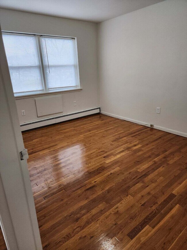 1 dormitorio - 17 Westover Ave Sidebrook Associates