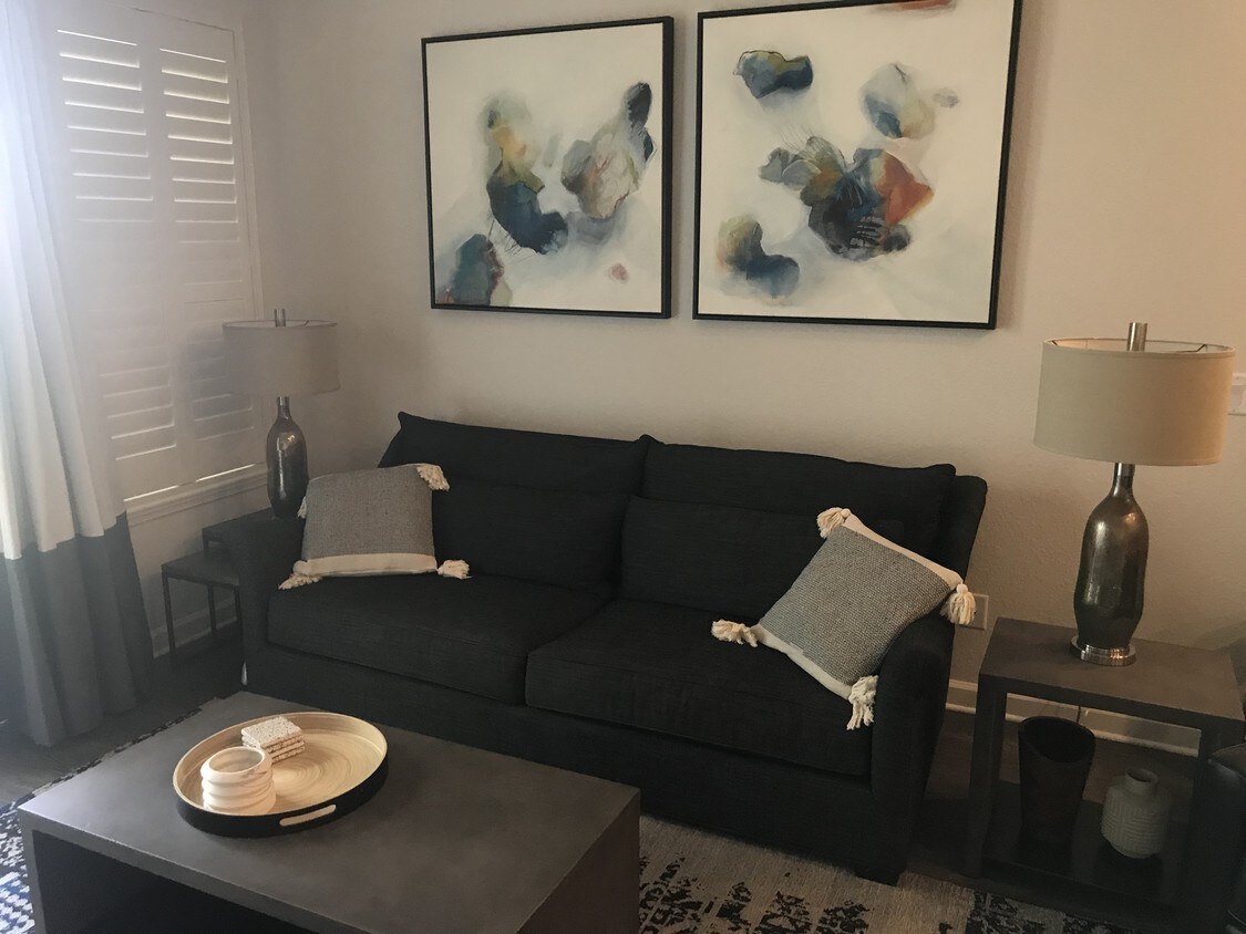 Foto principal - 720 Coral Reef Dr