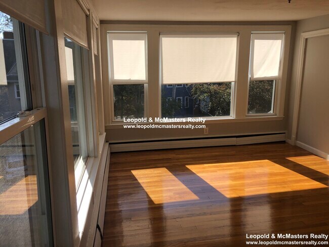 Foto del edificio - 127 Lanark Rd