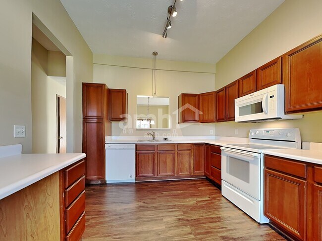 Foto del edificio - 1302 Shannon Ln