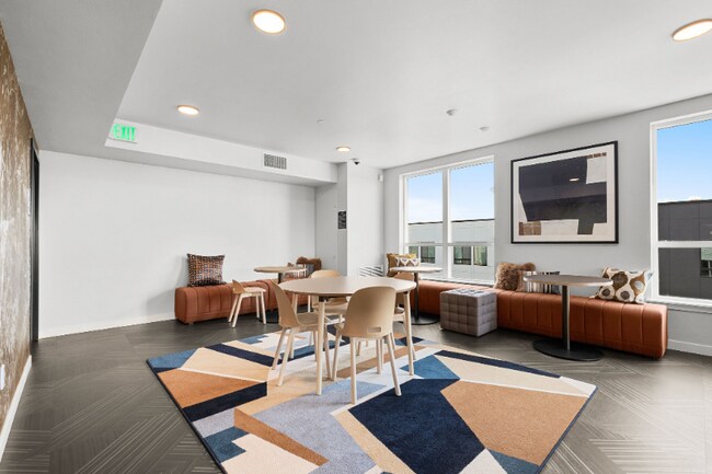 Foto del edificio - 18004 Midvale Ave N