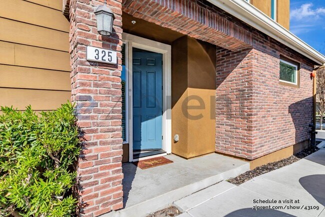 Building Photo - 325 Charles Morris Ter