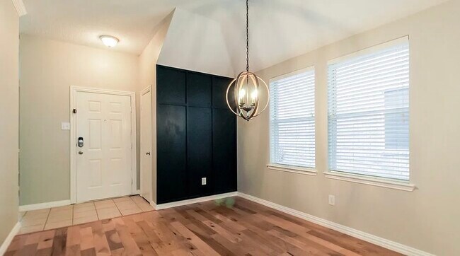 Foto del edificio - 3612 Diamond Ranch Rd