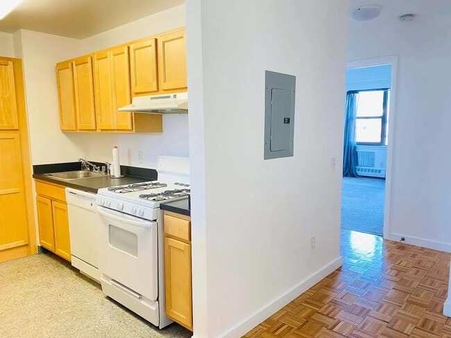 Building Photo - 1509 Bergen St
