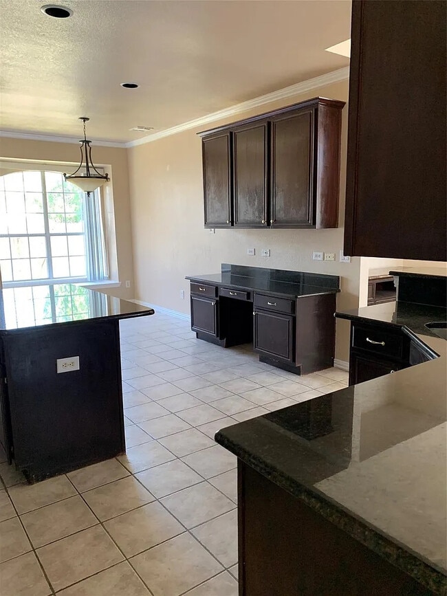 Foto del edificio - Room in House on Rodeo Ct