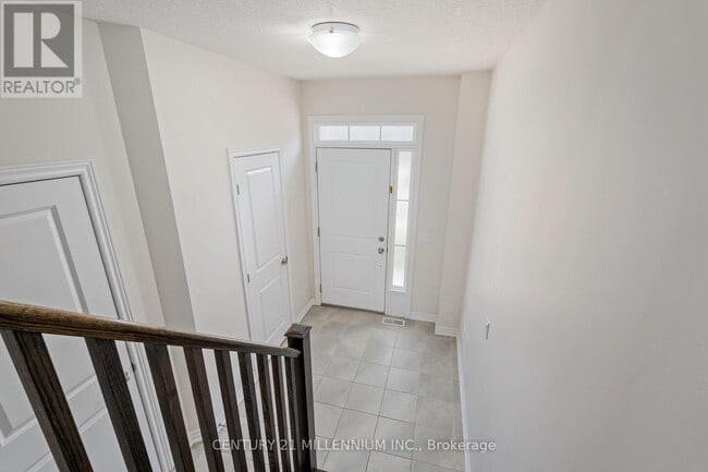 Building Photo - 2368 Natasha Cir