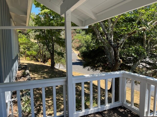 Foto del edificio - 277 Railroad Ave