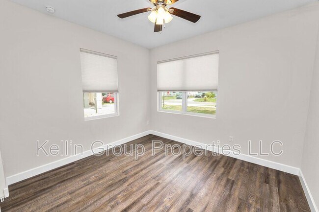 Foto del edificio - 3725 57th Ave N