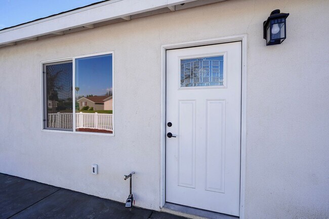 Foto del edificio - 1600 E Columbia Ave