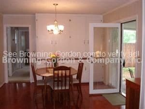 Building Photo - 3 bedroom house for lease in Bellevue